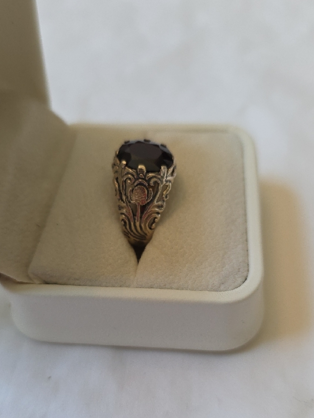 Sterling Silver Floral Ring with Dark Red Gemstone Size 8 - Picture 2 of 8